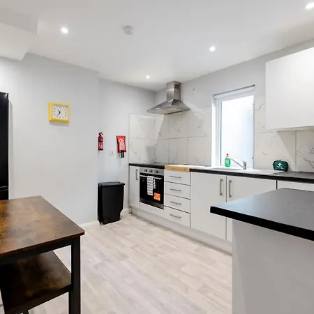 Modern 2 Bed Apartment Enniskillen Exterior photo