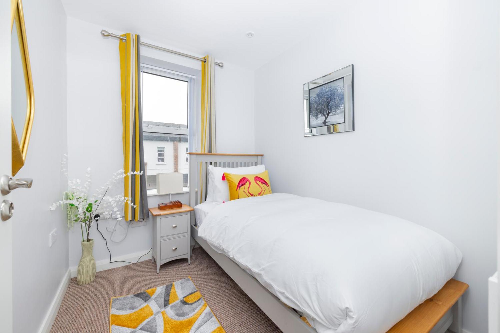 Modern 2 Bed *
